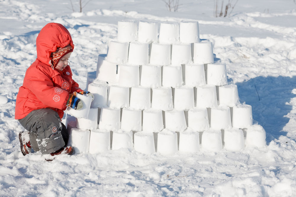 Подвижные игры и развлечения с детьми зимой – 10 лучших зимних игр на улице