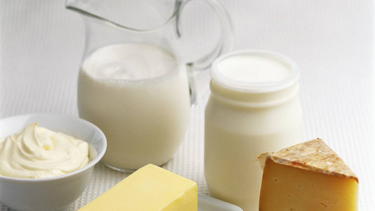 Можно ли топленое молоко при грудном вскармливании: когда и как включать его в рацион при гв, можно ли давать малышу, польза и вред продукта