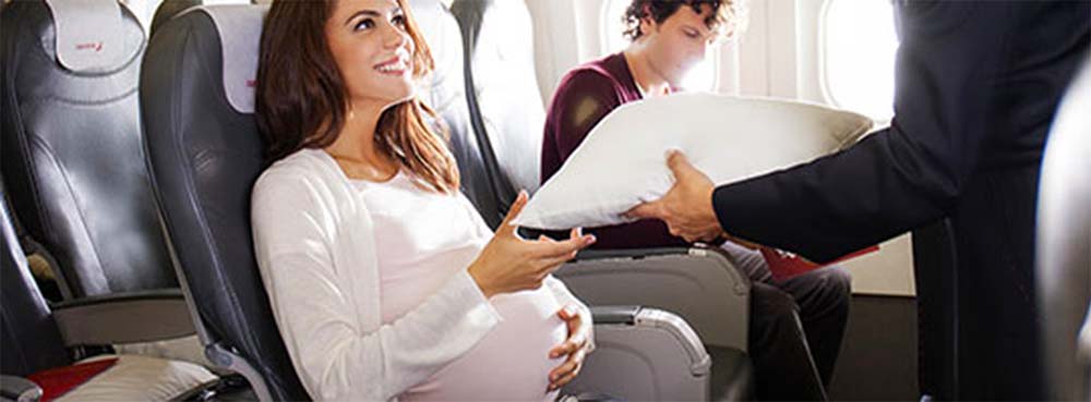 Перелеты во время беременности на самолете в первом триместре: мнение врачей
