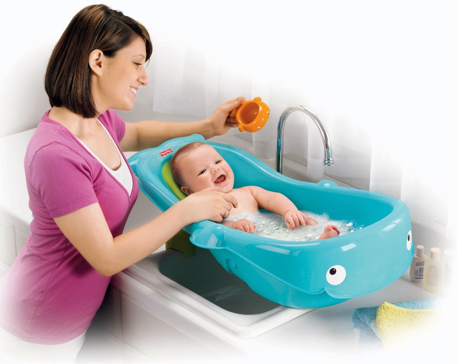 Как выбрать подставку под ванночку для новорожденного?