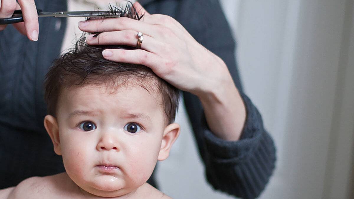 Можно ли стричь волосы ребенку до года