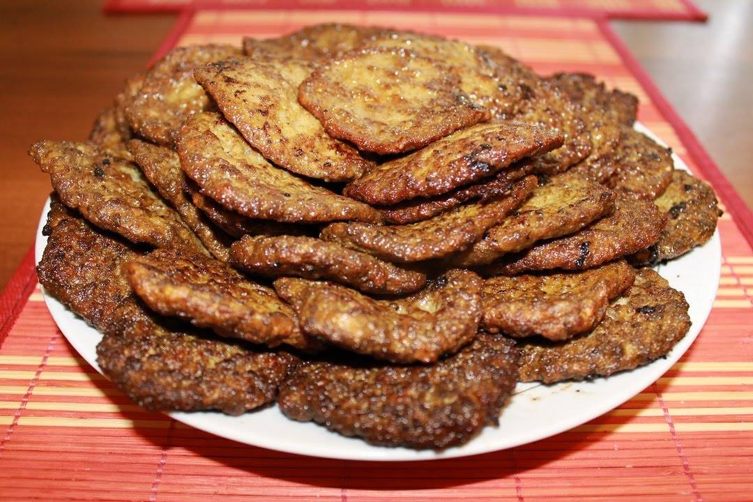 Печеночные оладьи - как готовить из говяжьей, свиной или куриной печени по пошаговым рецептам с фото
