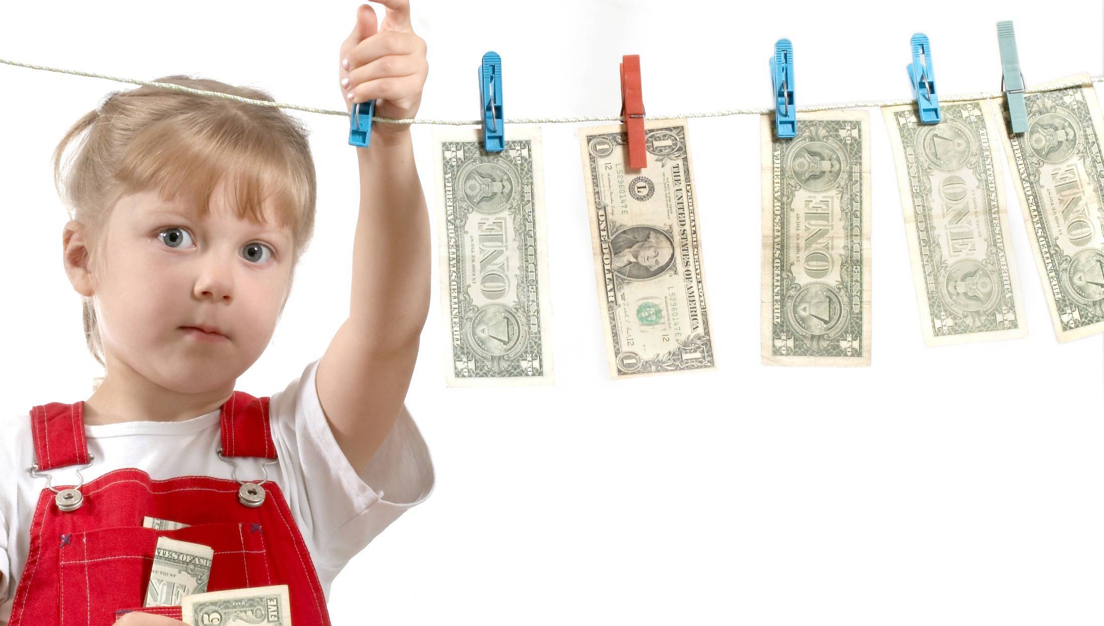 Дети и деньги: частые ошибки родителей