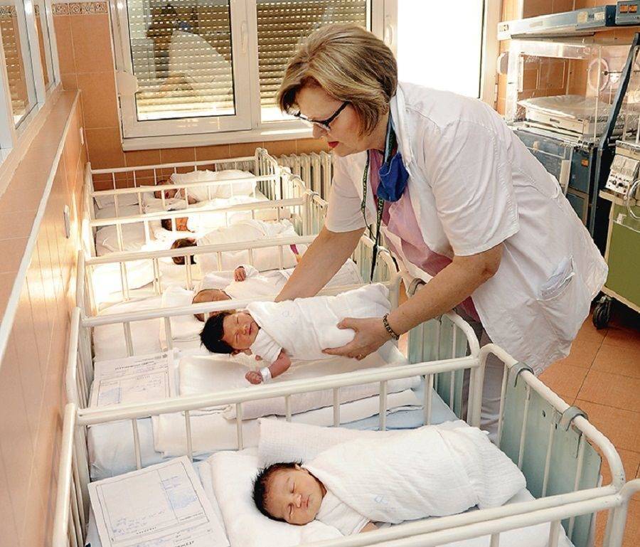 Посетители в роддоме: почему они вам не нужны в первые дни