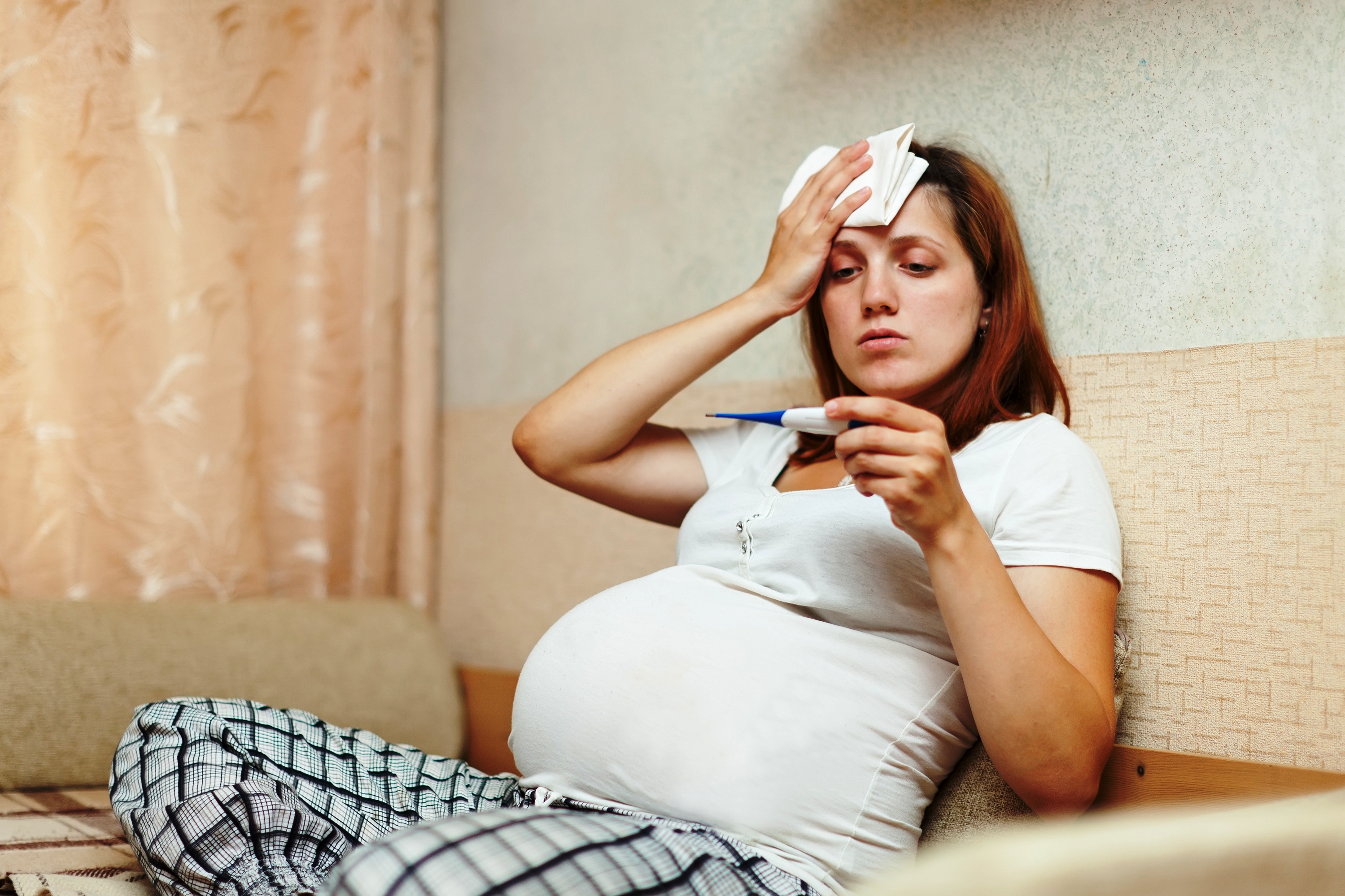 Простуда при беременности, что можно беременным при простуде, чем лечиться если температура, что можно выпить.