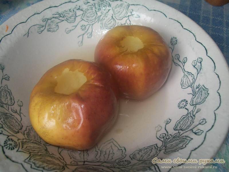 Яблоки при грудном вскармливании: можно ли кормящей маме есть зеленые и печеные