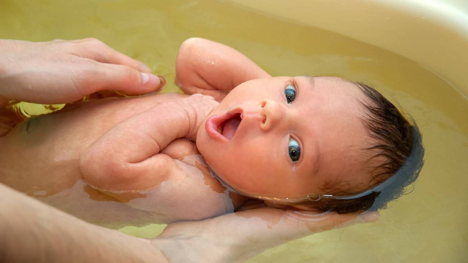 Что нужно для купания новорождённого - я happy мама