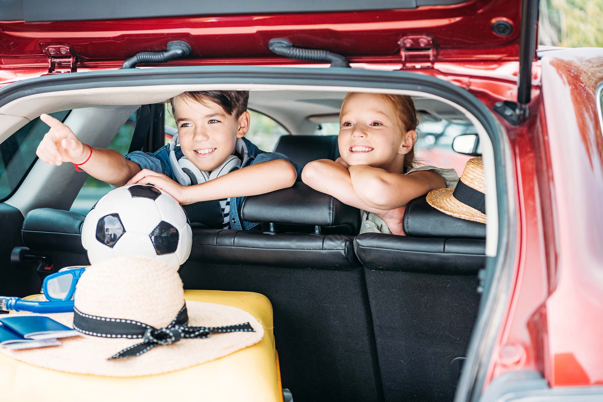 Путешествуем с детьми на машине – что важно знать