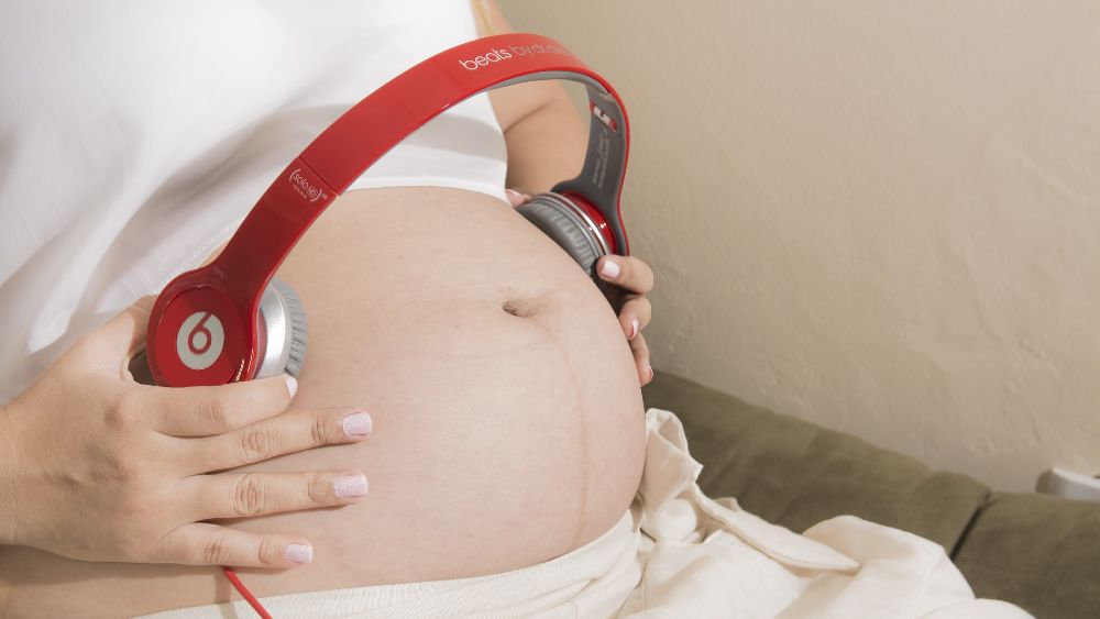 Музыка для беременных и малышей в животике для развития: классическая, моцарт, звуки природы, духовная