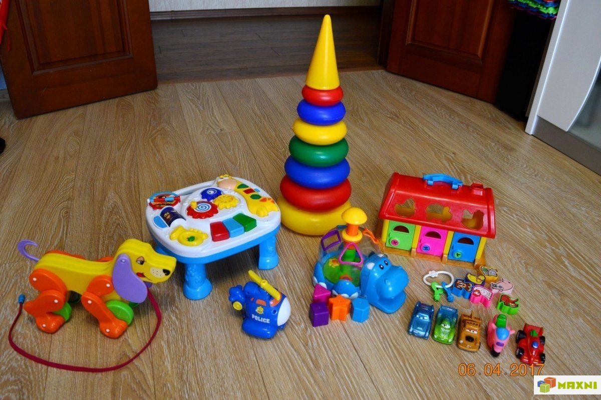 Игрушки для детей до года по месяцам — таблица