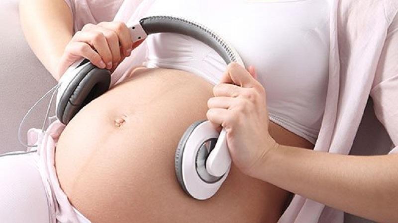 Есть ли польза от музыки во время беременности для ребенка?