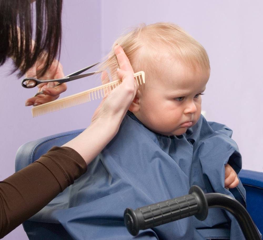 Как подстричь новорожденного