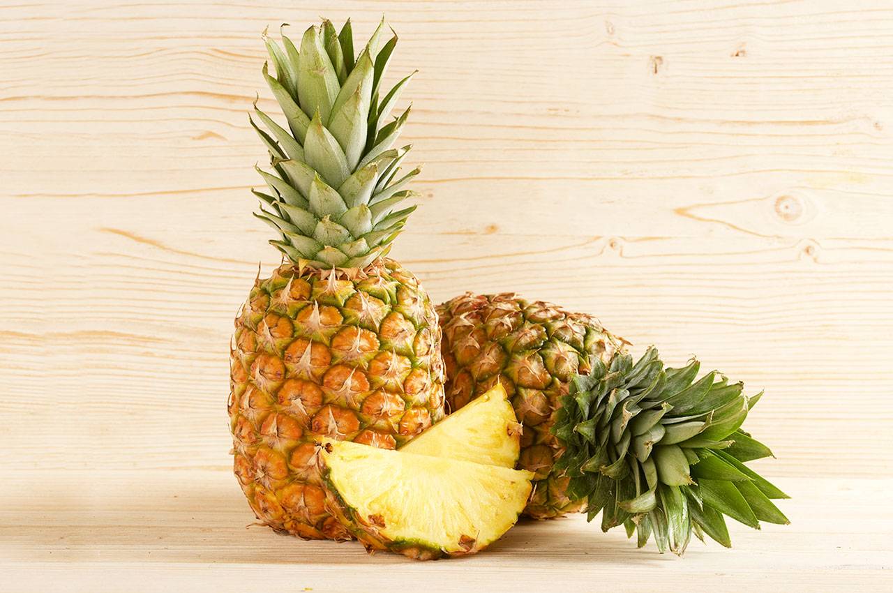 Как правильно выбрать спелый и вкусный ананас в магазине