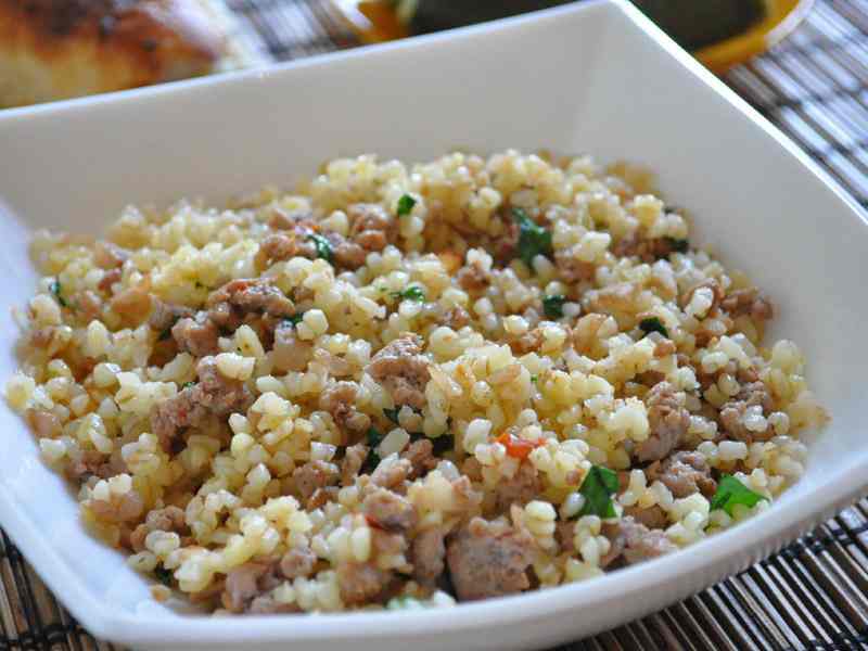 Вкусный булгур: калорийность, польза для организма, применение в кулинарии и сравнение с другими крупами