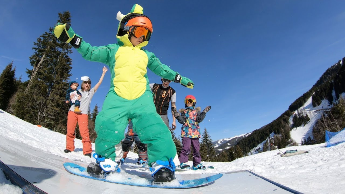 Сноуборд для детей – со скольки лет начинать обучение