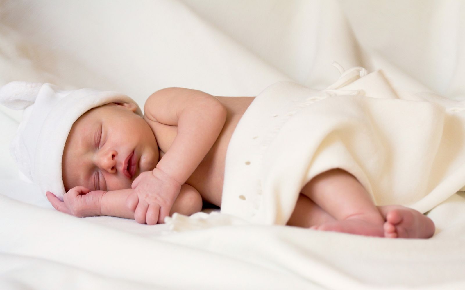 Почему ребенок долго и постоянно спит, что делать, норма или патология