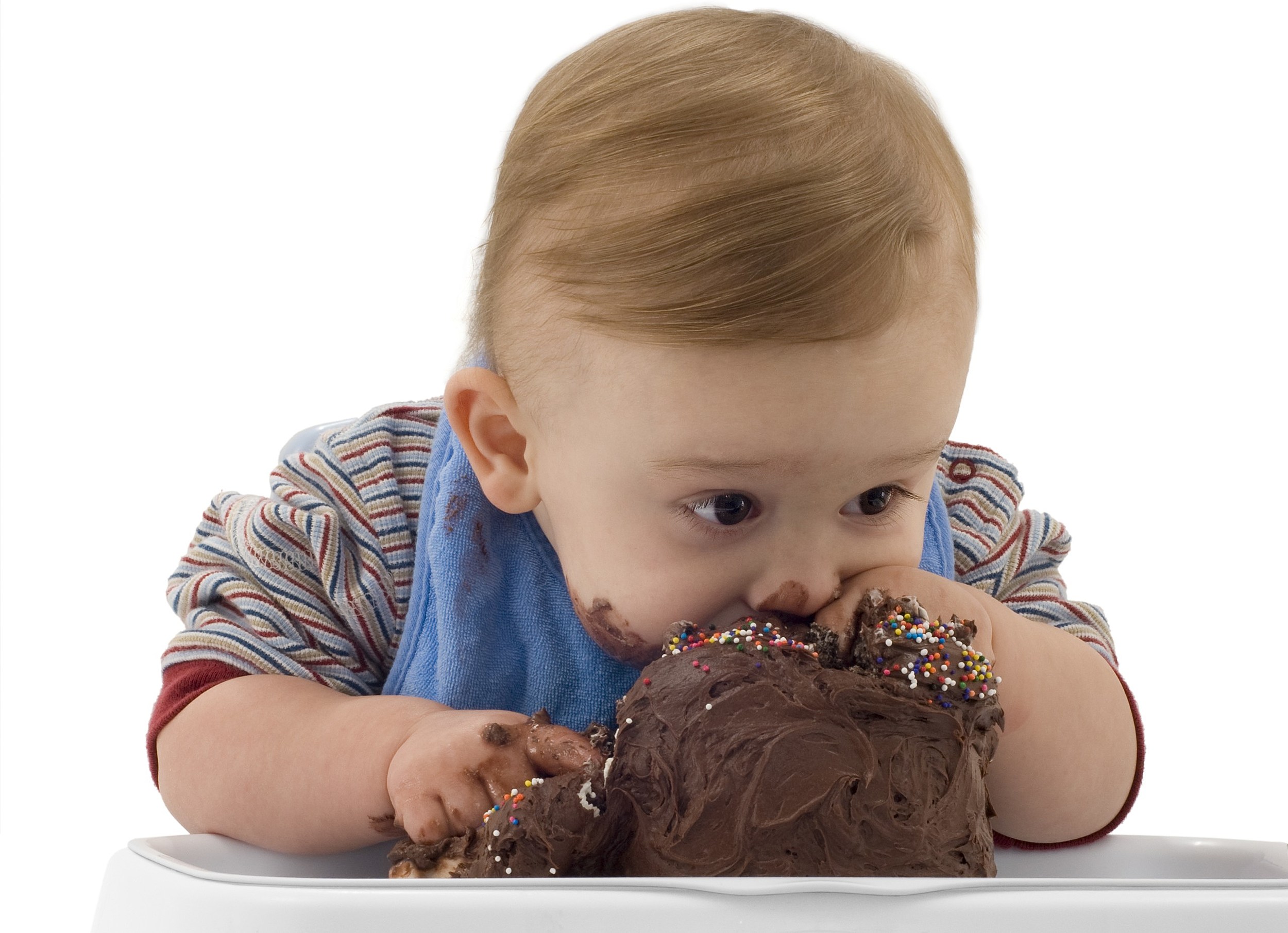 Ребенок ест много сладкого | уроки для мам