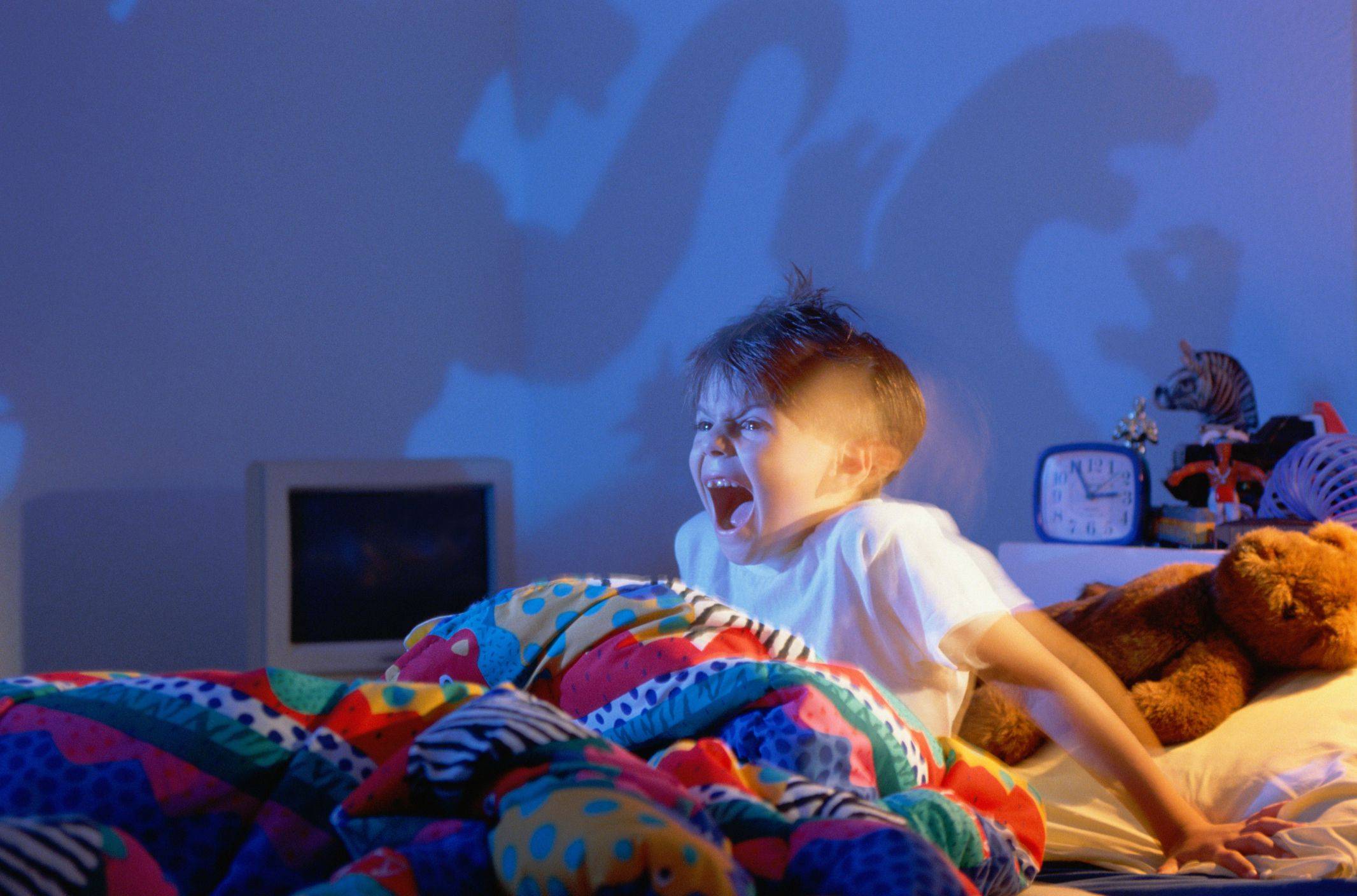 Ребенок плохо спит ночью, часто просыпается: комаровский о проблеме, почему новорожденный беспокоен?