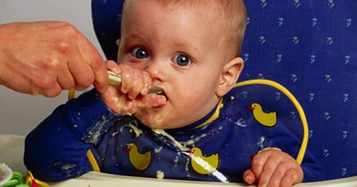 Что делать, если грудной ребенок отказывается есть прикорм
