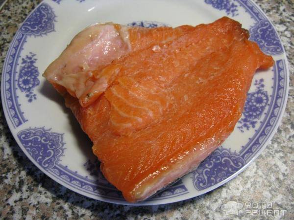 Красная рыба при грудном вскармливании и ее полезные свойства.