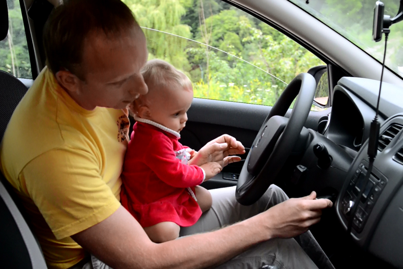 Путешествуем с детьми на машине - что важно знать