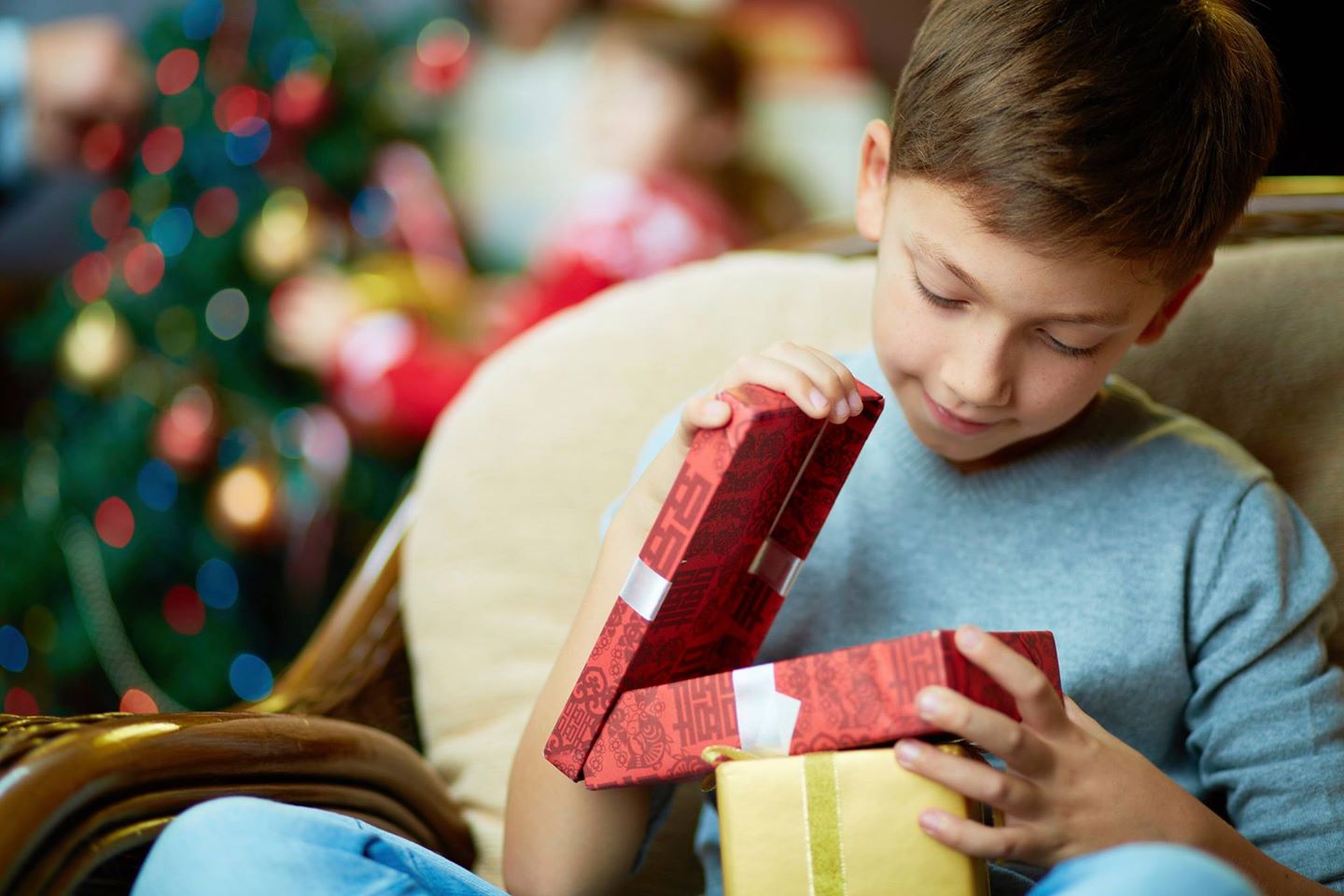 Что подарить ребенку на новый год ???? 150+ идей подарков ребенку на новый год