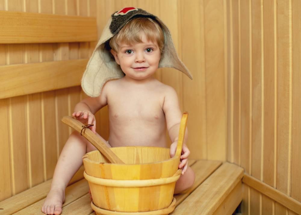 Дети в бане: противопоказания и польза высоких температур
