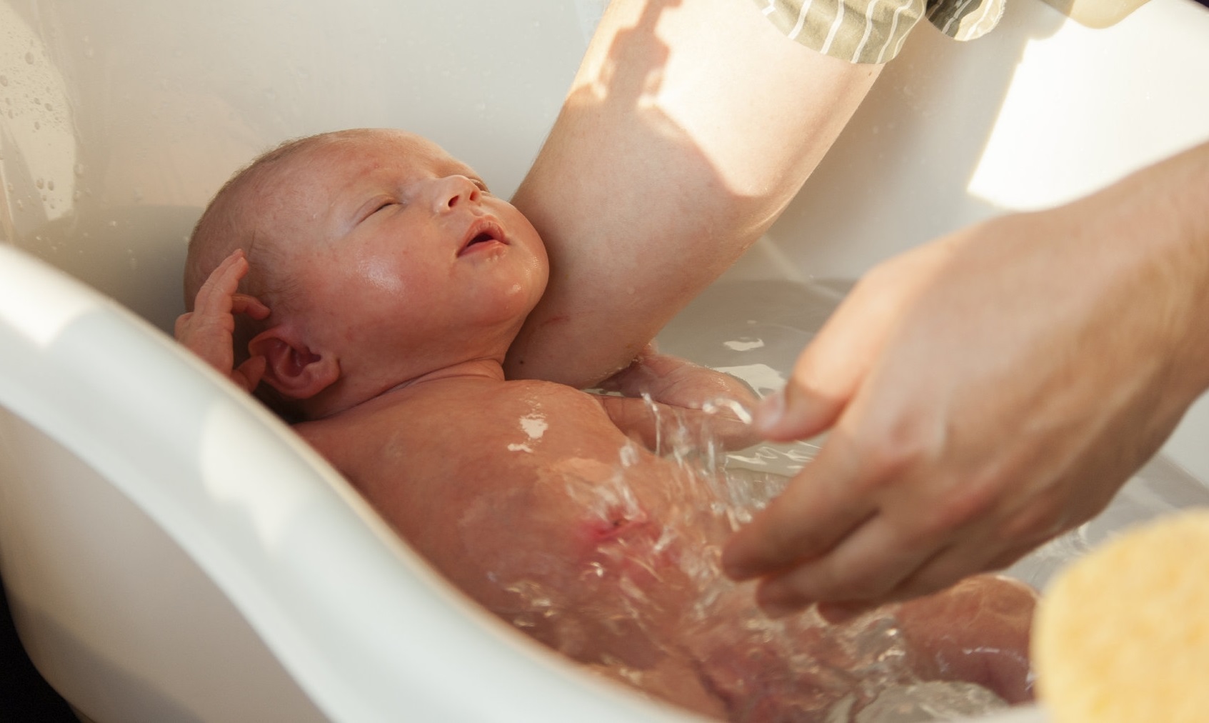 Как купать новорожденного?
