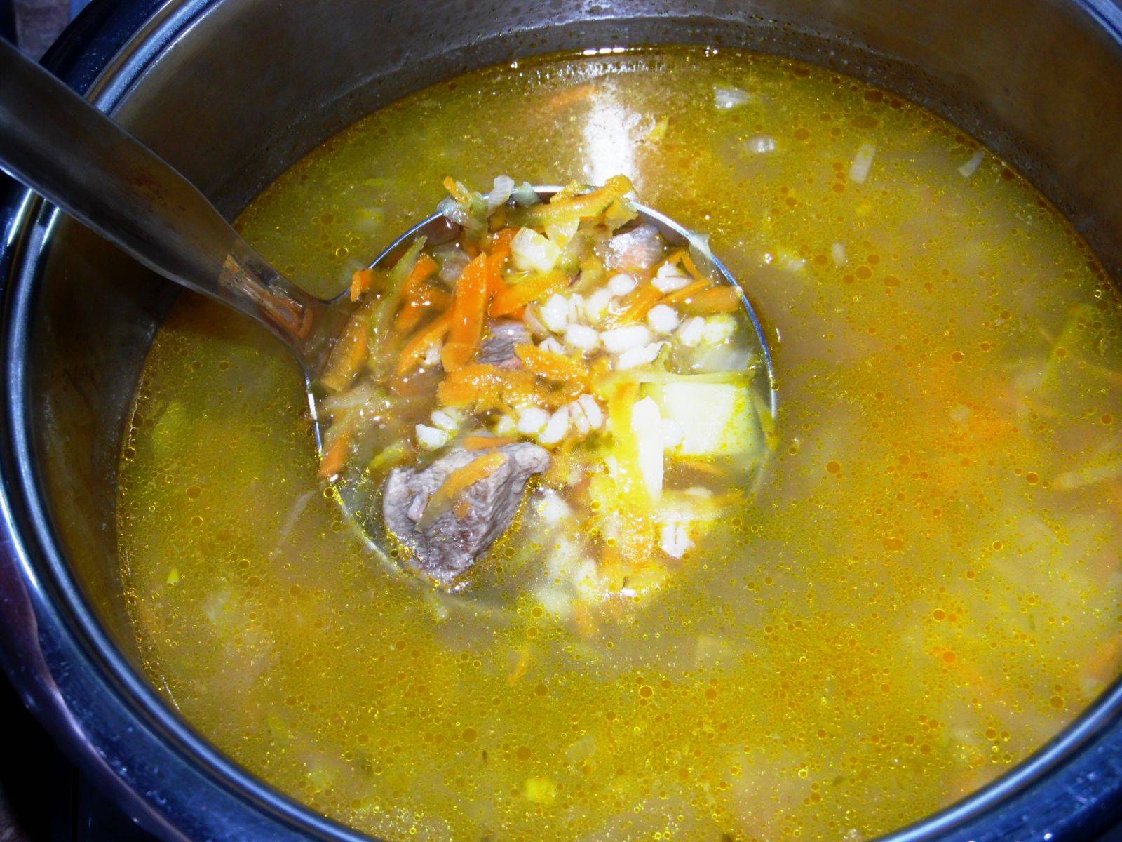 Какие супы для кормящих мам можно в первые месяцы гв: гороховый, с фрикадельками, куриный, щавелевый, рыбный (рецепты)