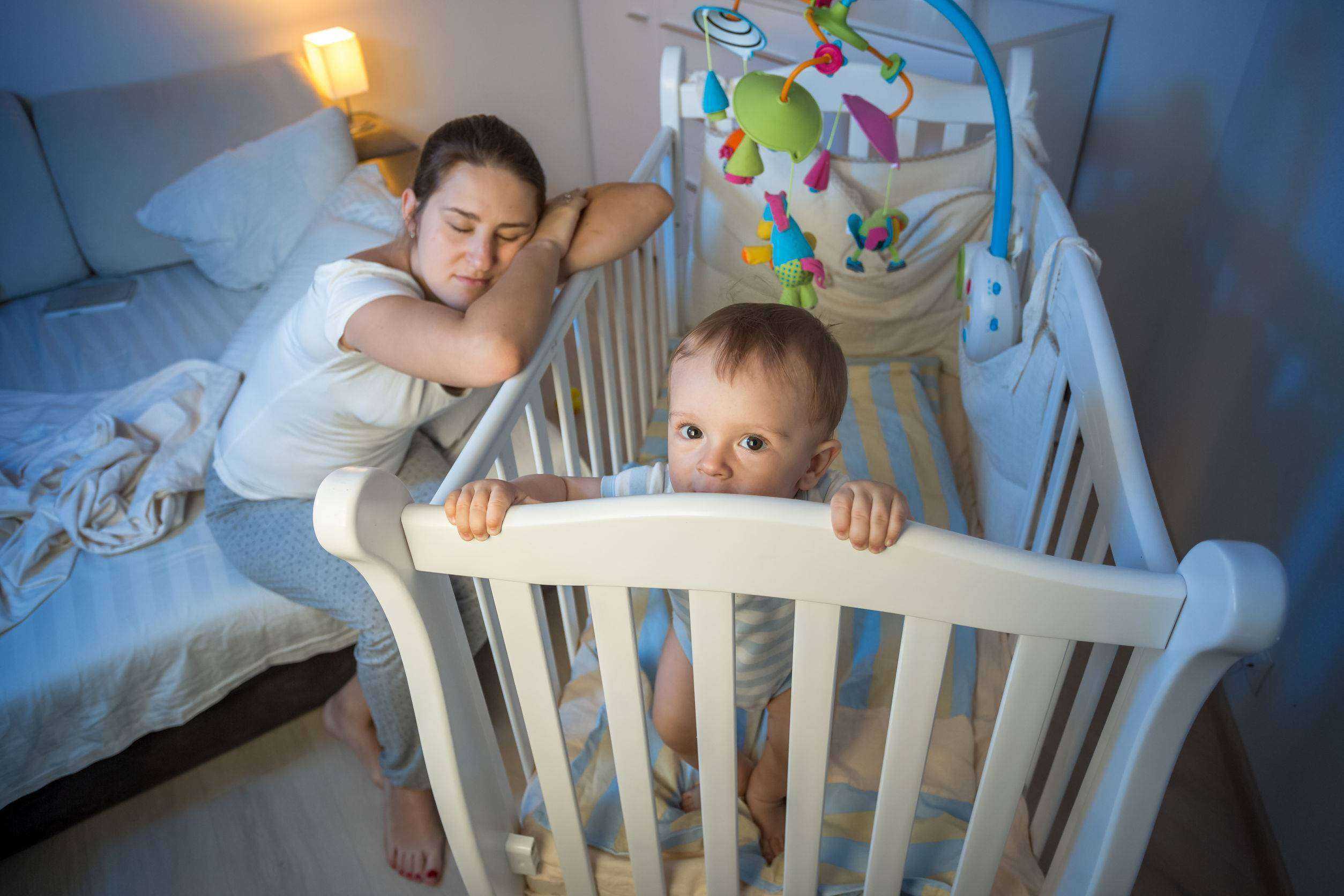 Регресс сна: как уложить ребенка спать?